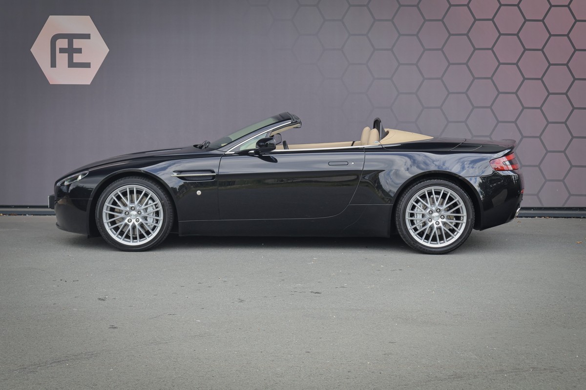 Aston Martin V8 Vantage