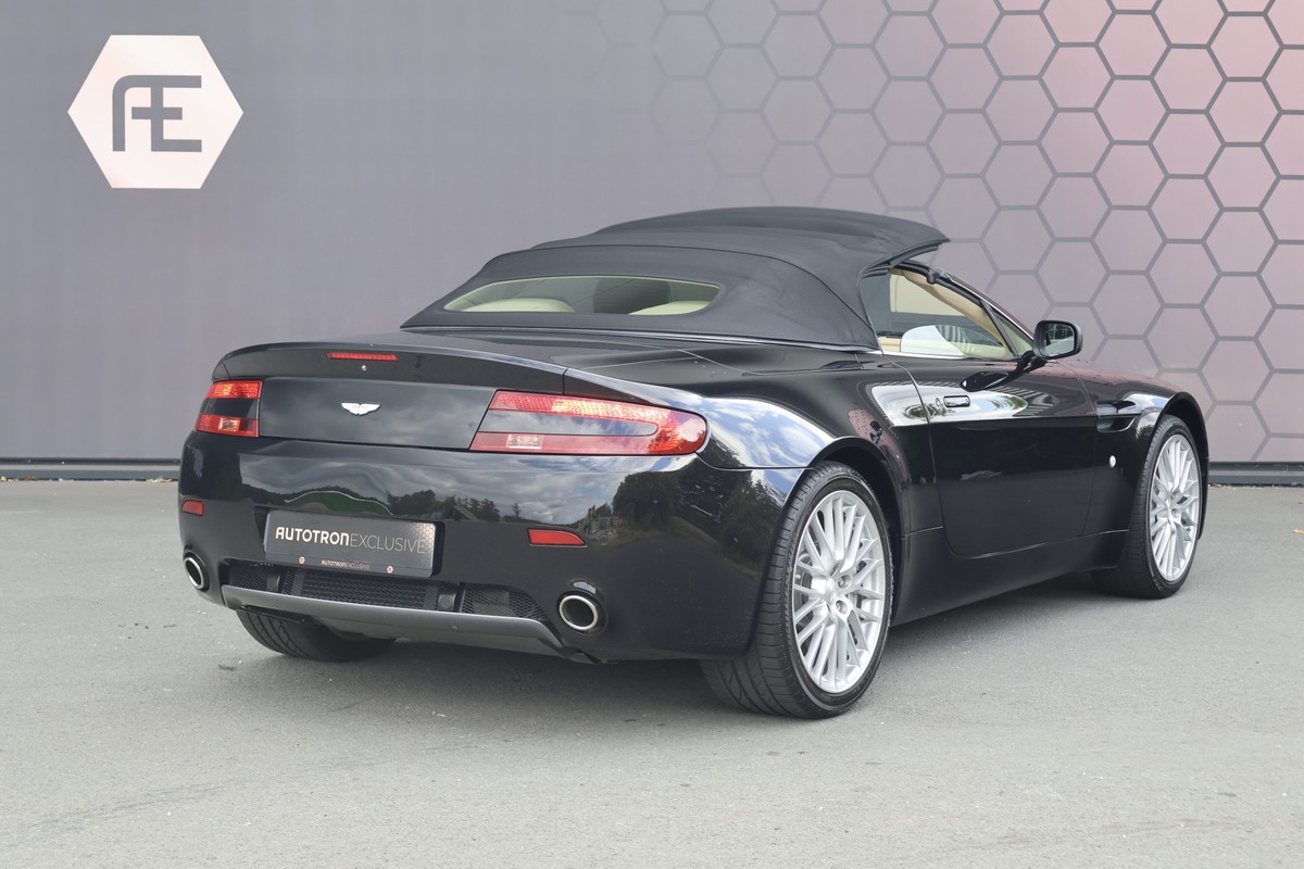 Aston Martin V8 Vantage