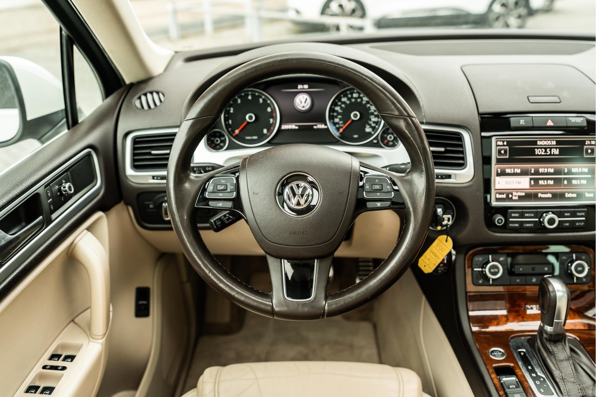 Volkswagen Touareg