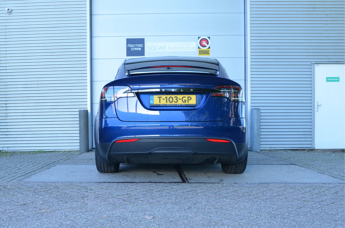 Tesla Model X