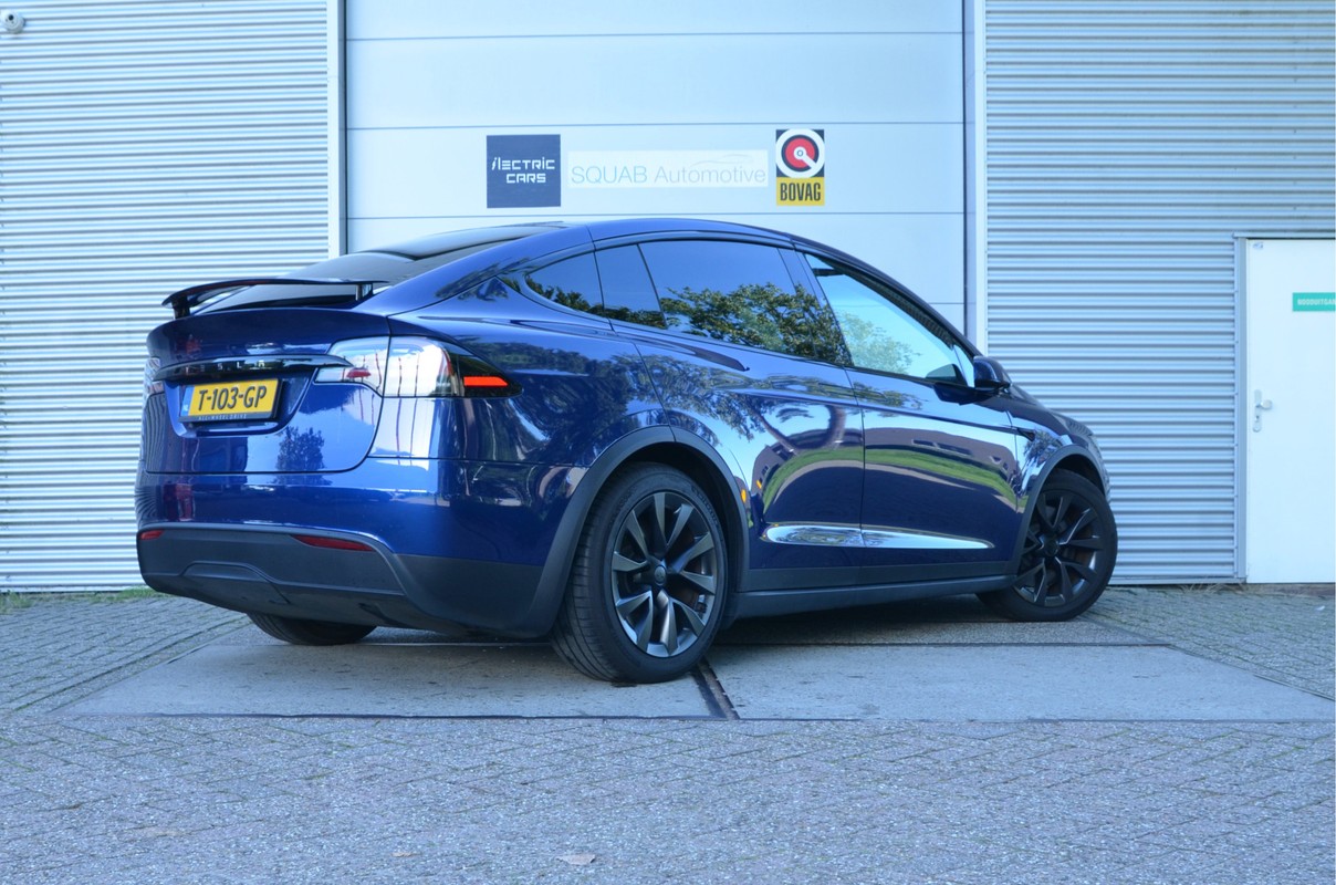 Tesla Model X