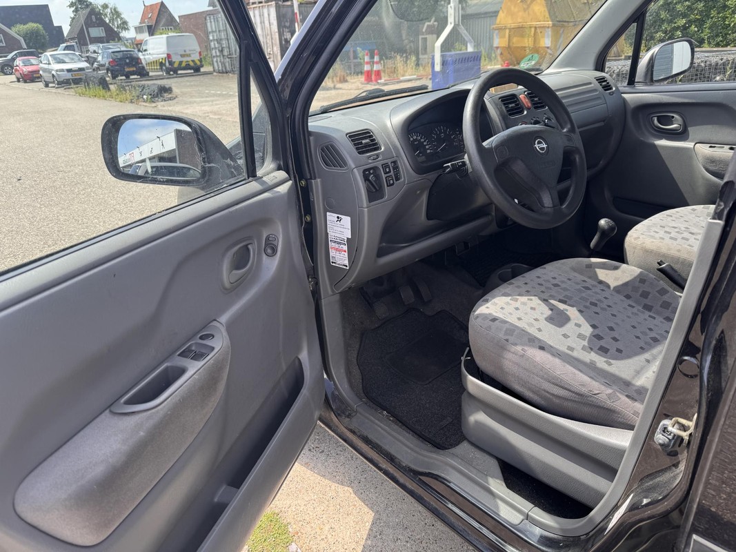 Opel Agila