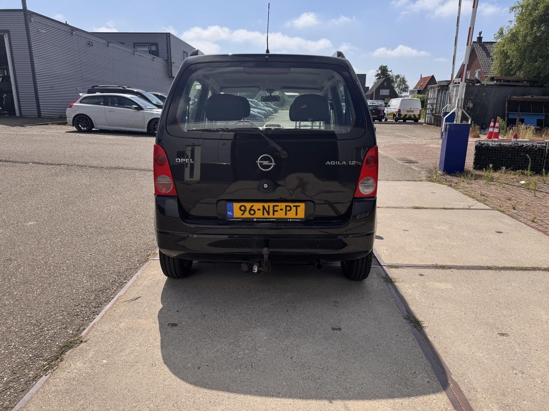 Opel Agila