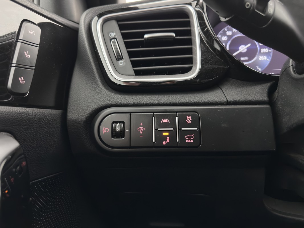 Kia ProCeed