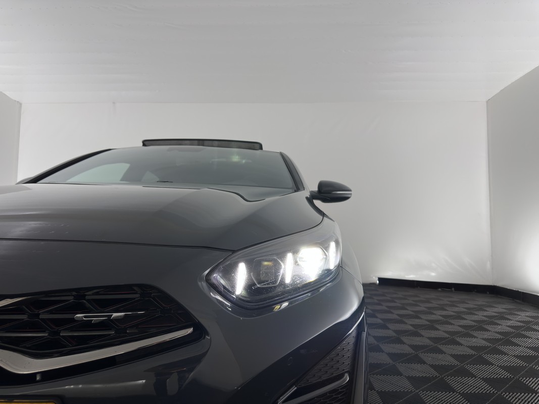 Kia ProCeed