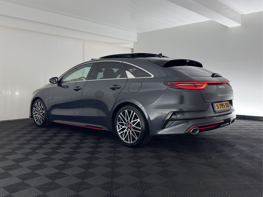 Kia ProCeed