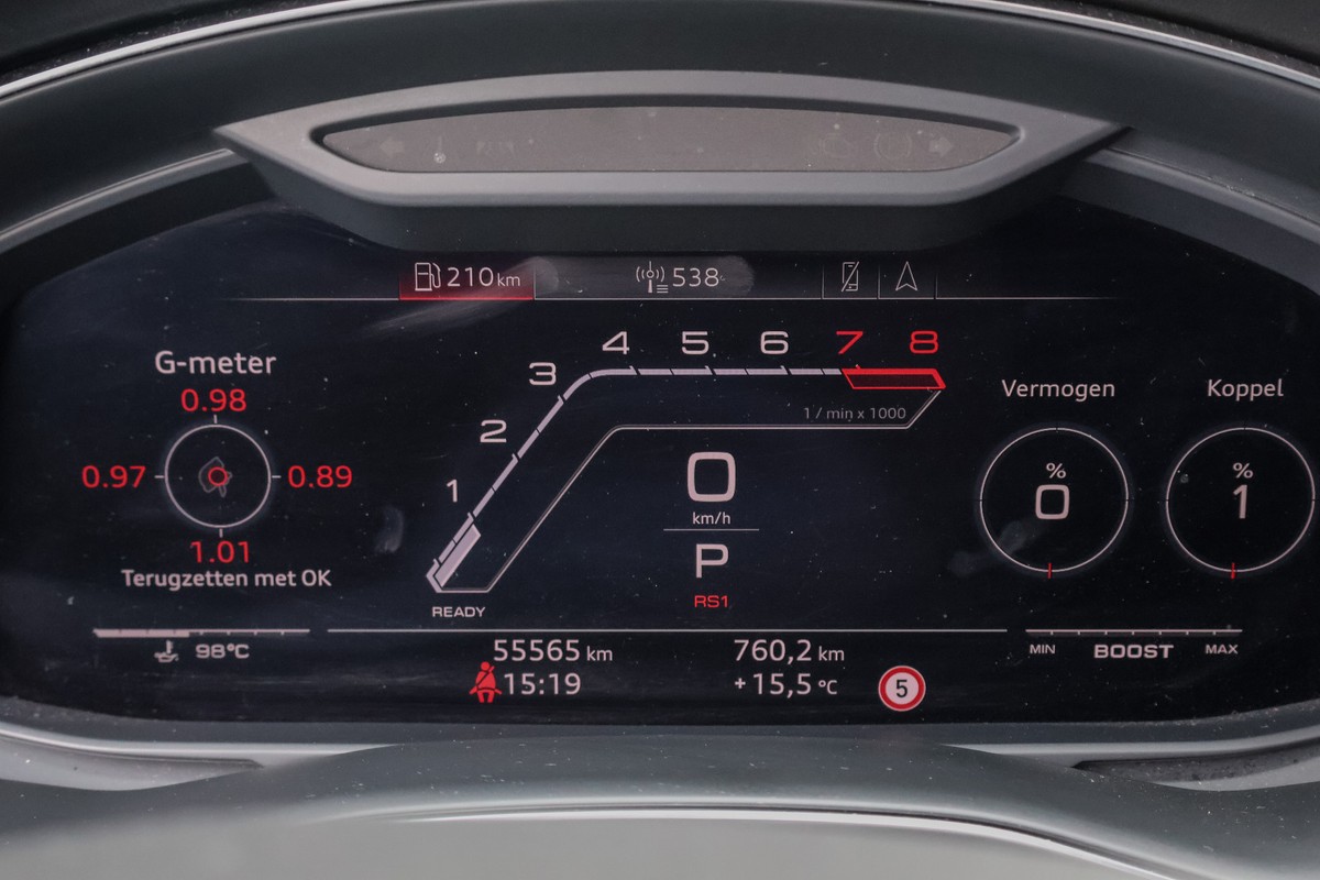 Audi RSQ8