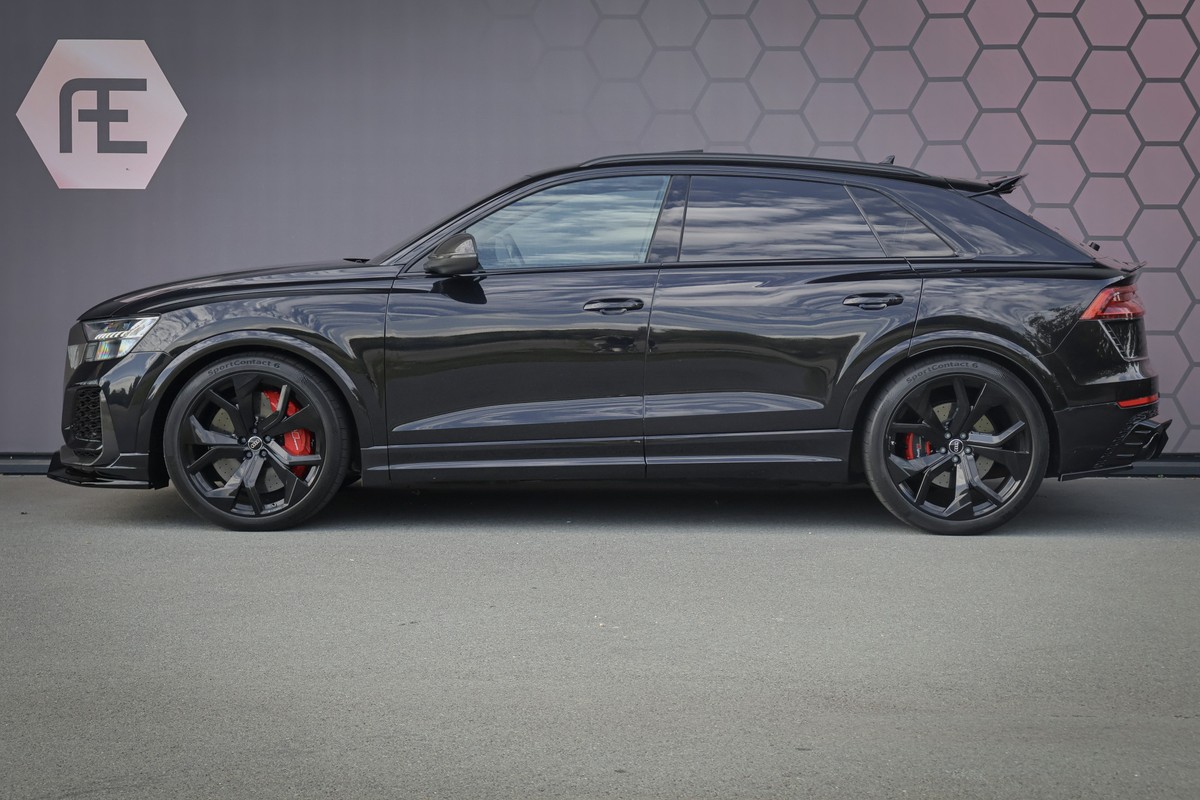 Audi RSQ8