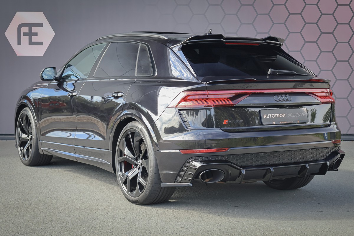 Audi RSQ8