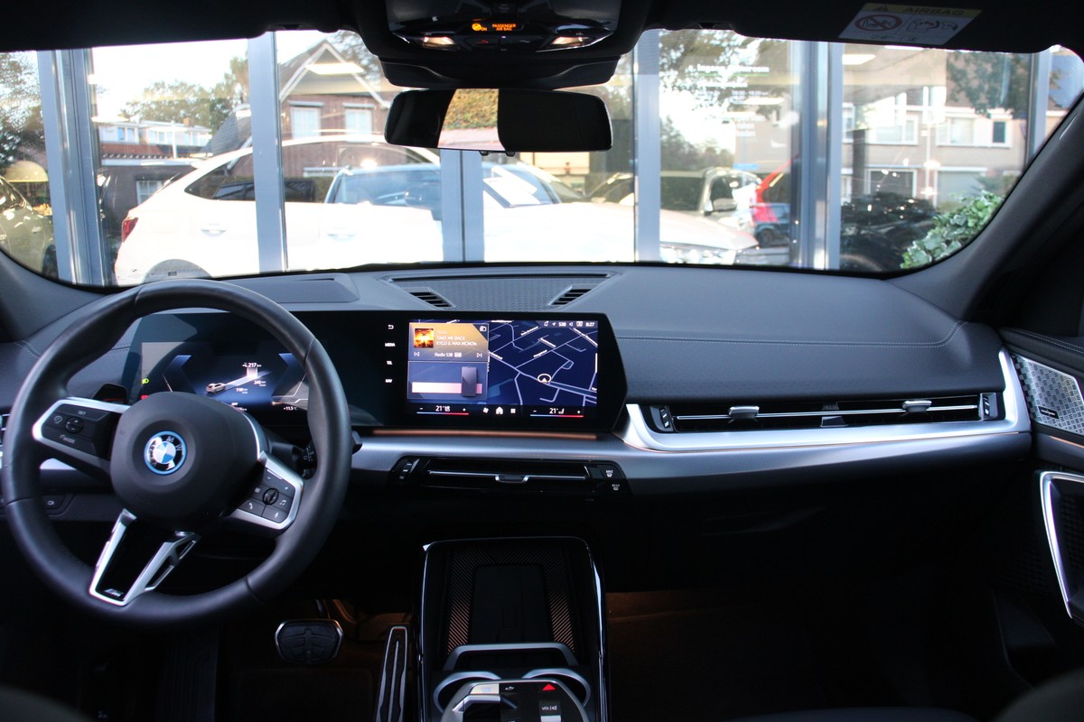 BMW iX2