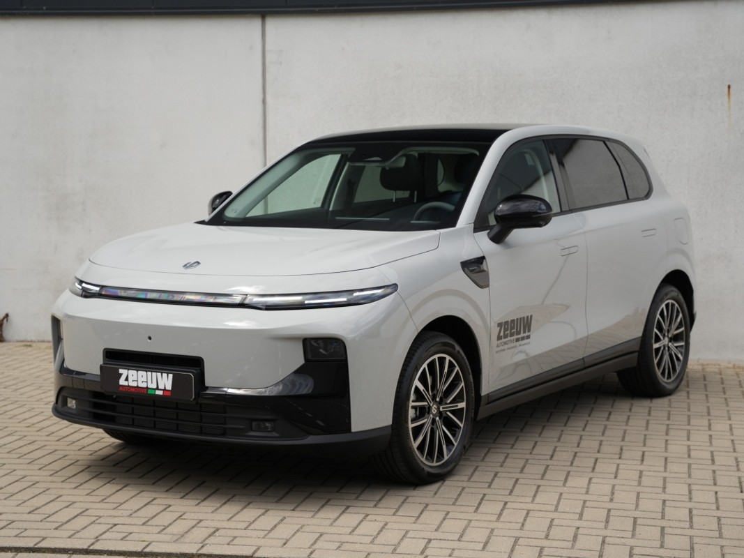Leapmotor B10