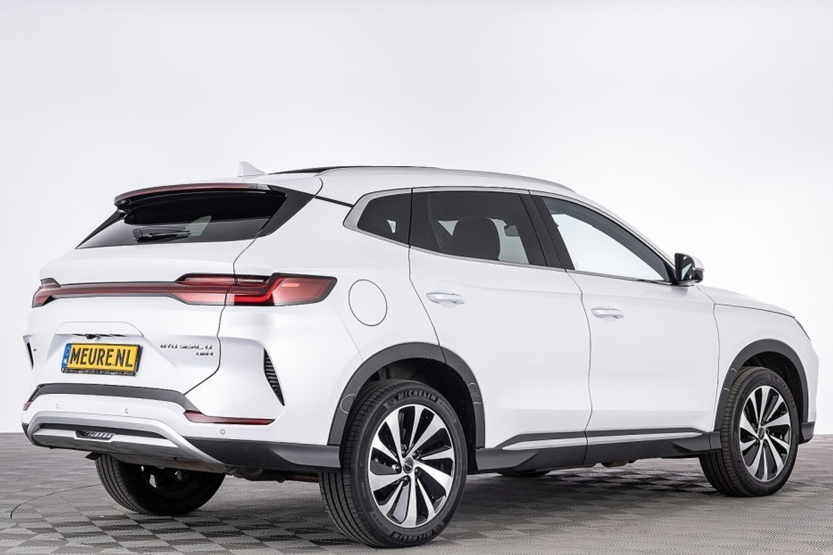 BYD SEAL U