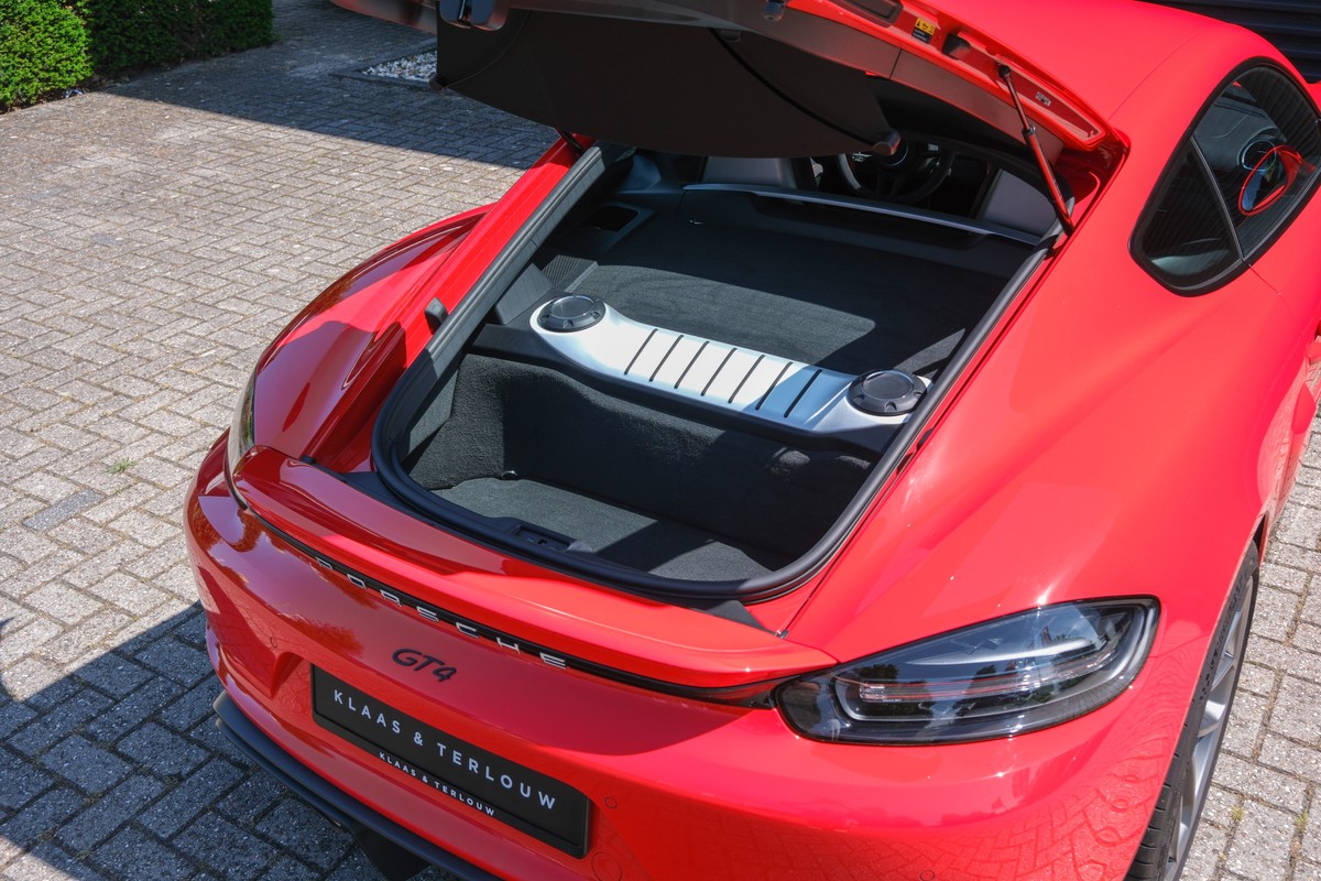 Porsche 718