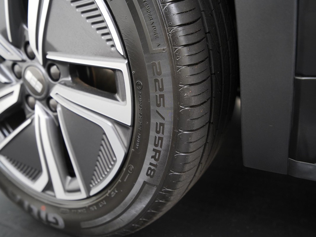 Geely Starray EM-i
