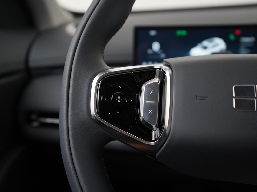 Geely Starray EM-i