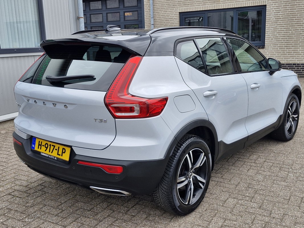 Volvo XC40
