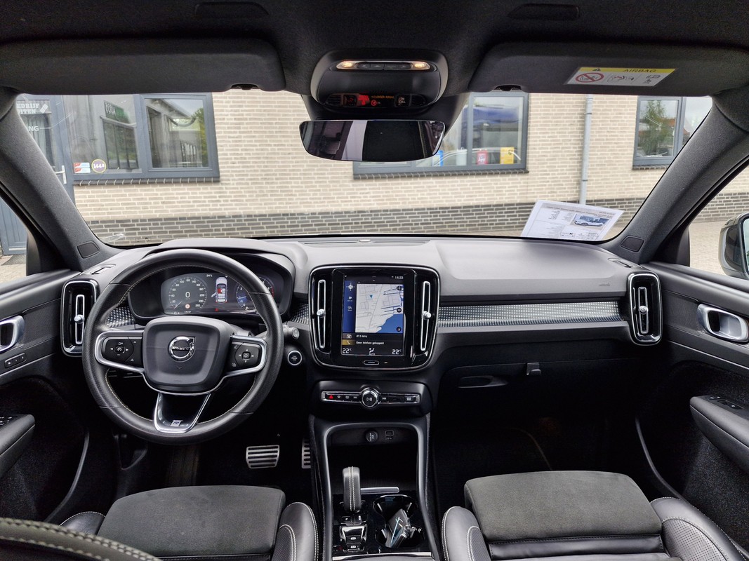 Volvo XC40