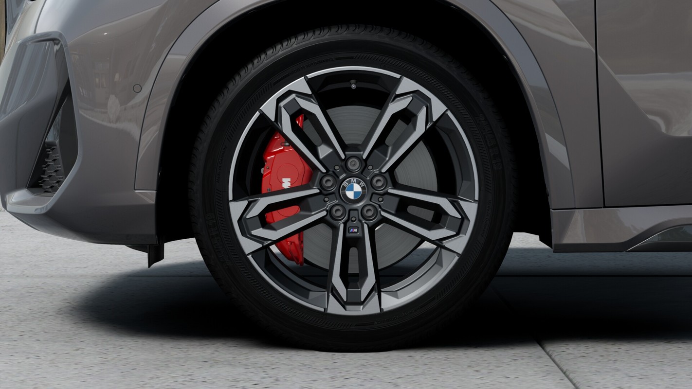 BMW iX1