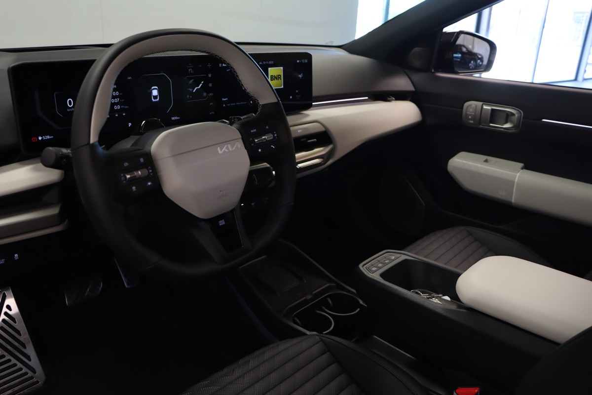 Kia EV4
