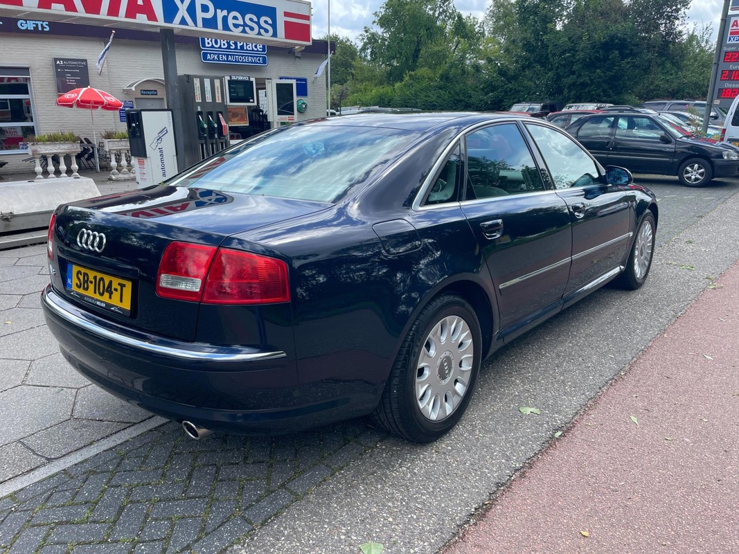 Audi A8
