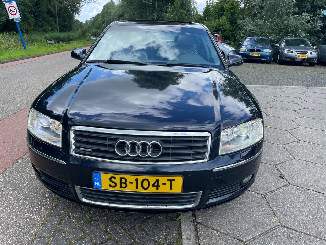 Audi A8