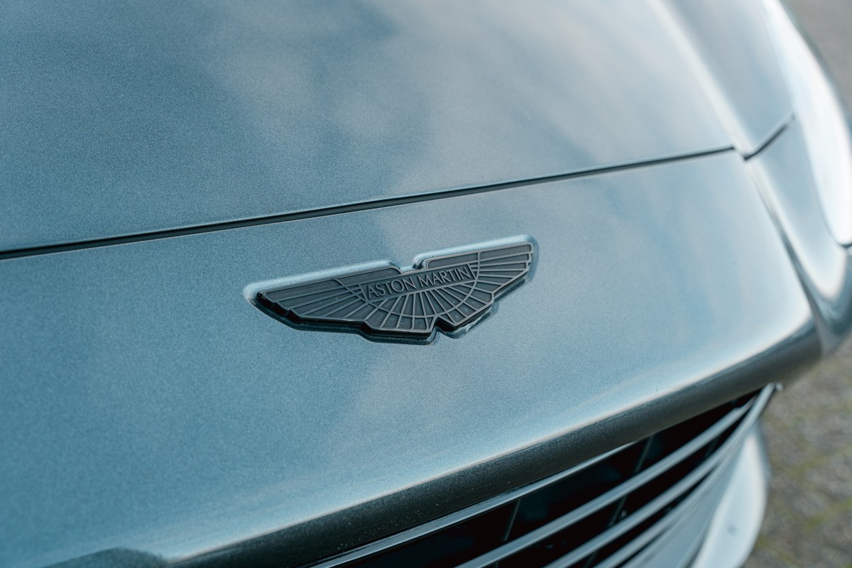 Aston Martin DBX