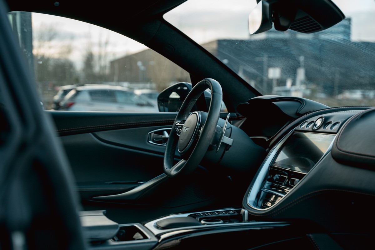 Aston Martin DBX
