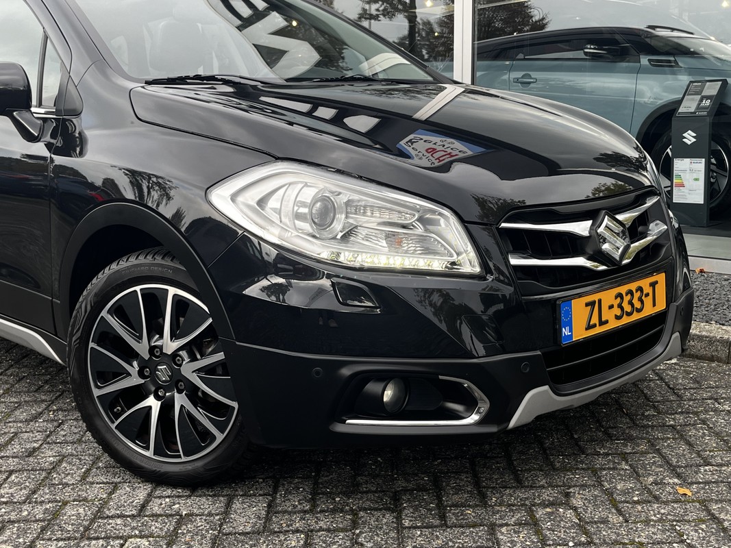Suzuki S-Cross