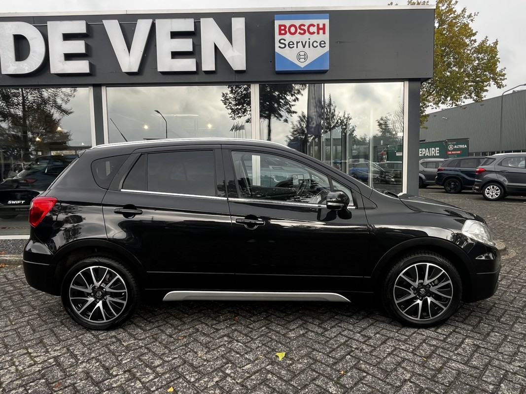 Suzuki S-Cross