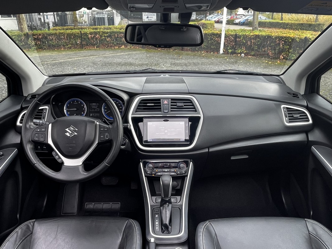 Suzuki S-Cross