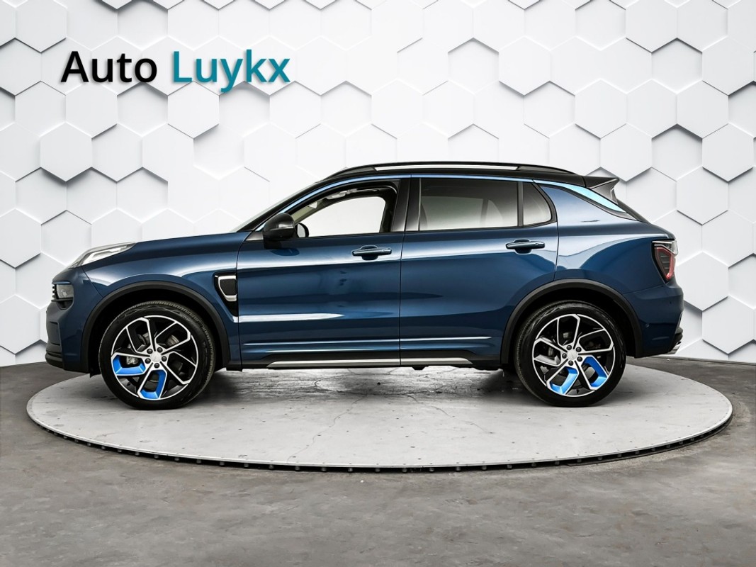 Lynk & Co 01