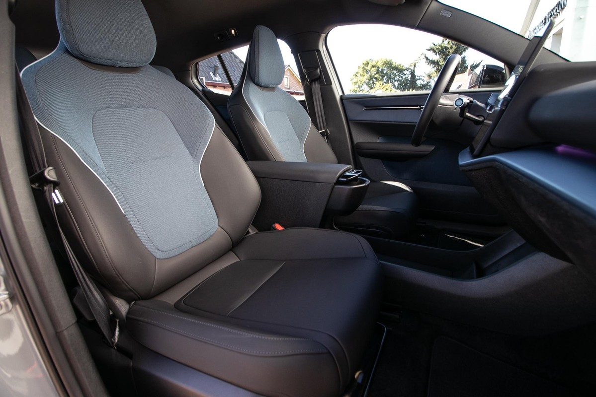 Volvo EX30