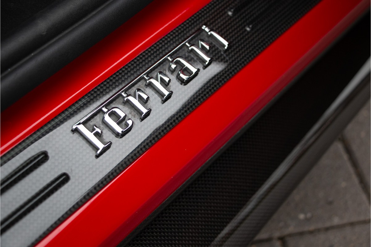 Ferrari 296