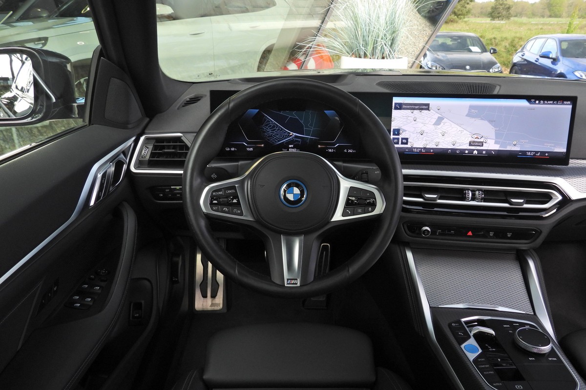 BMW i4