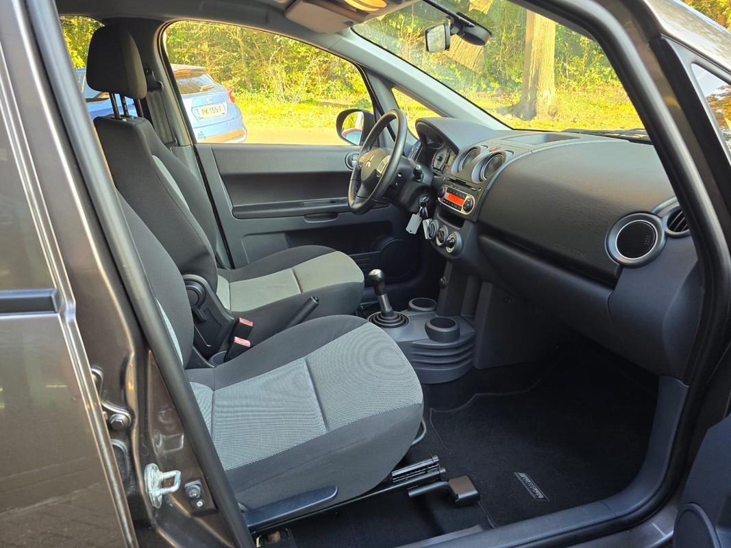 Mitsubishi Colt