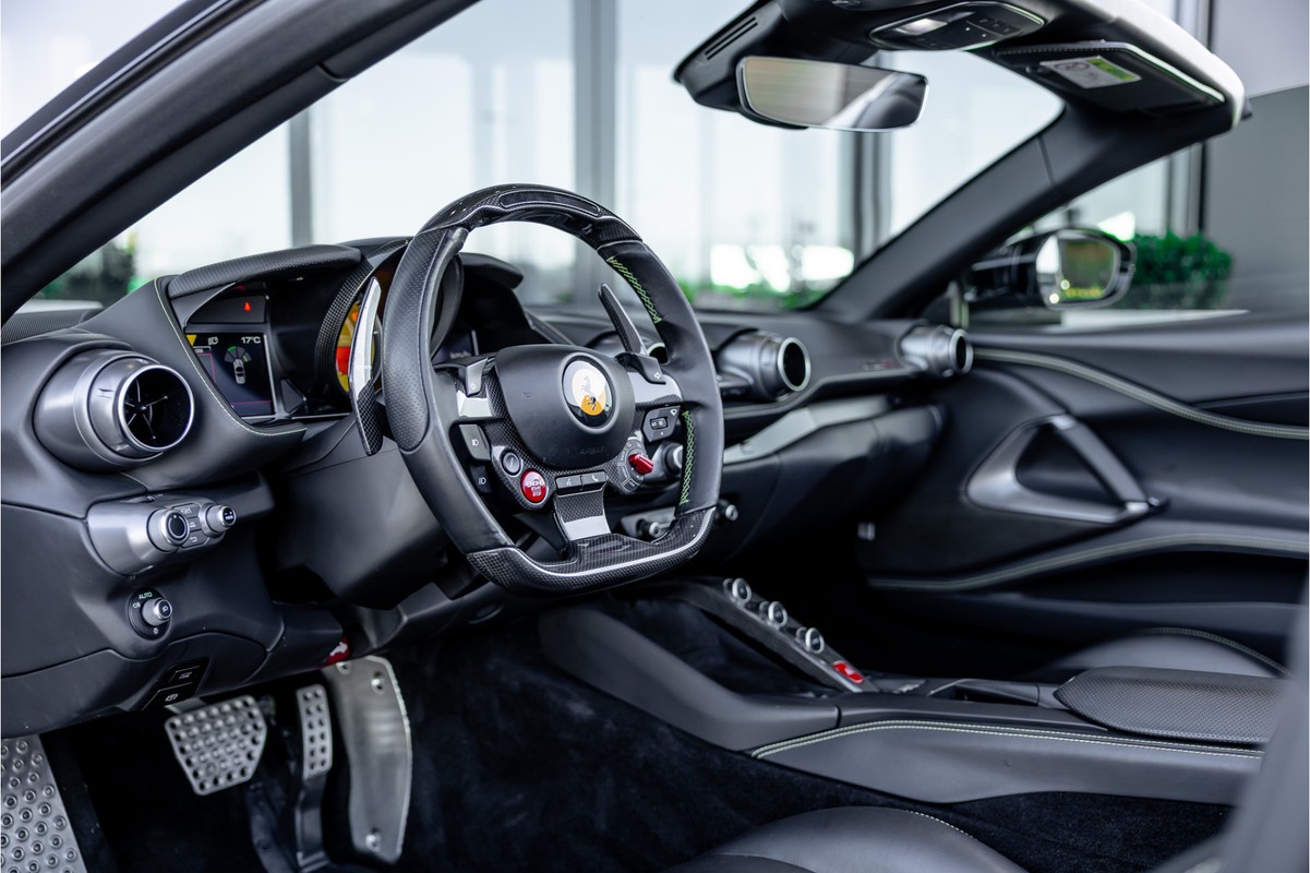Ferrari 812 GTS