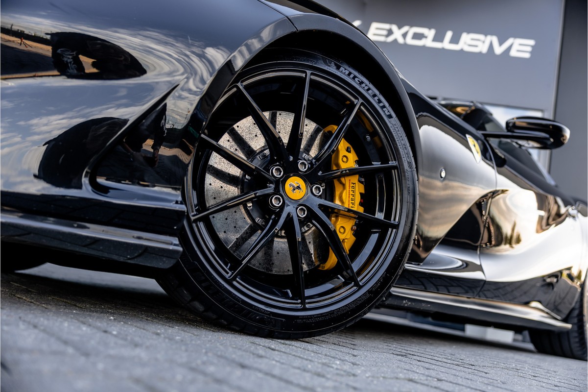 Ferrari 812 GTS