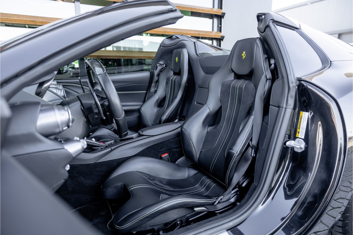 Ferrari 812 GTS