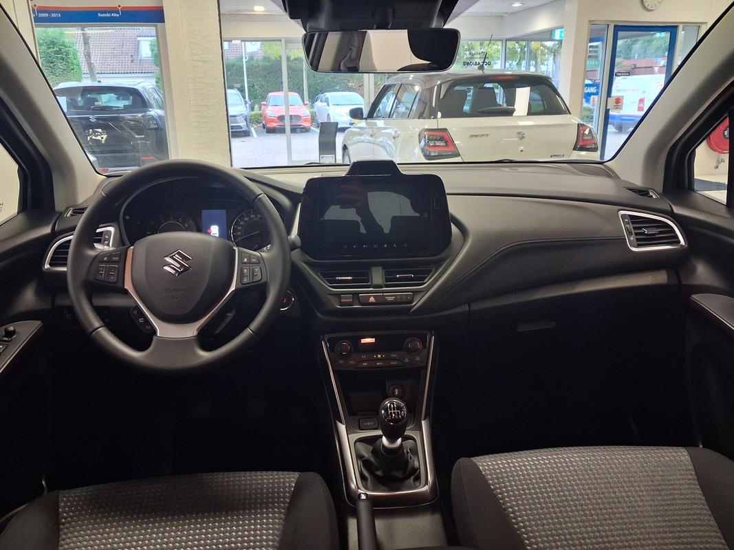 Suzuki S-Cross