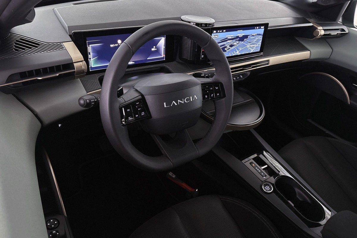 Lancia Ypsilon