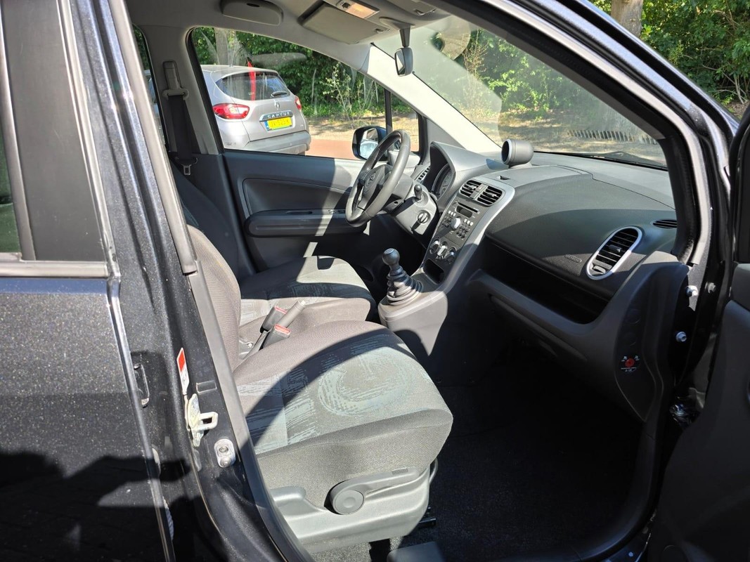 Opel Agila