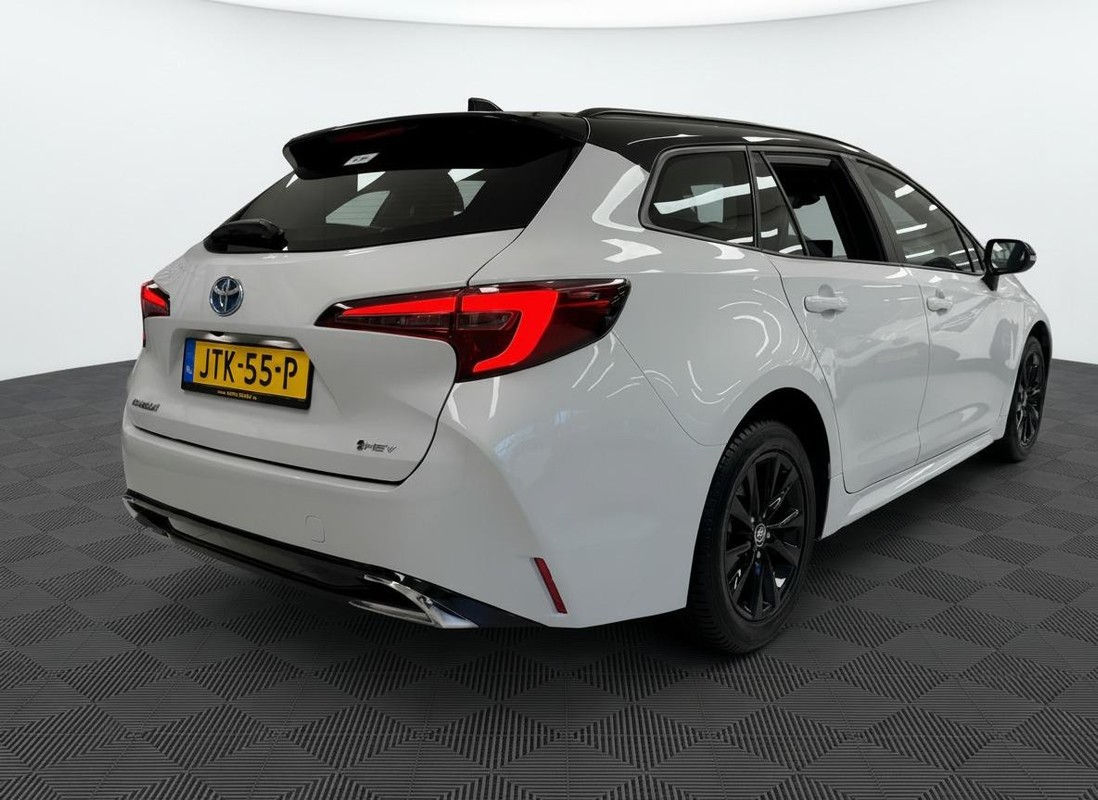 Toyota Corolla Touring Sports