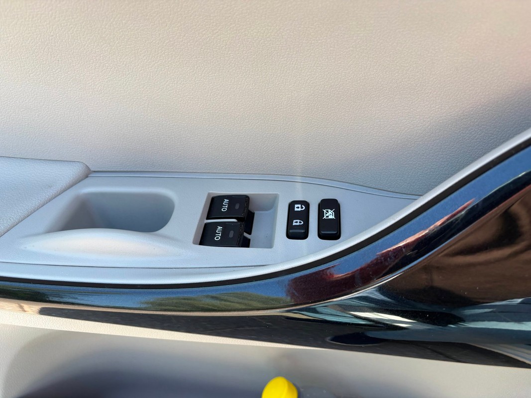 Toyota iQ