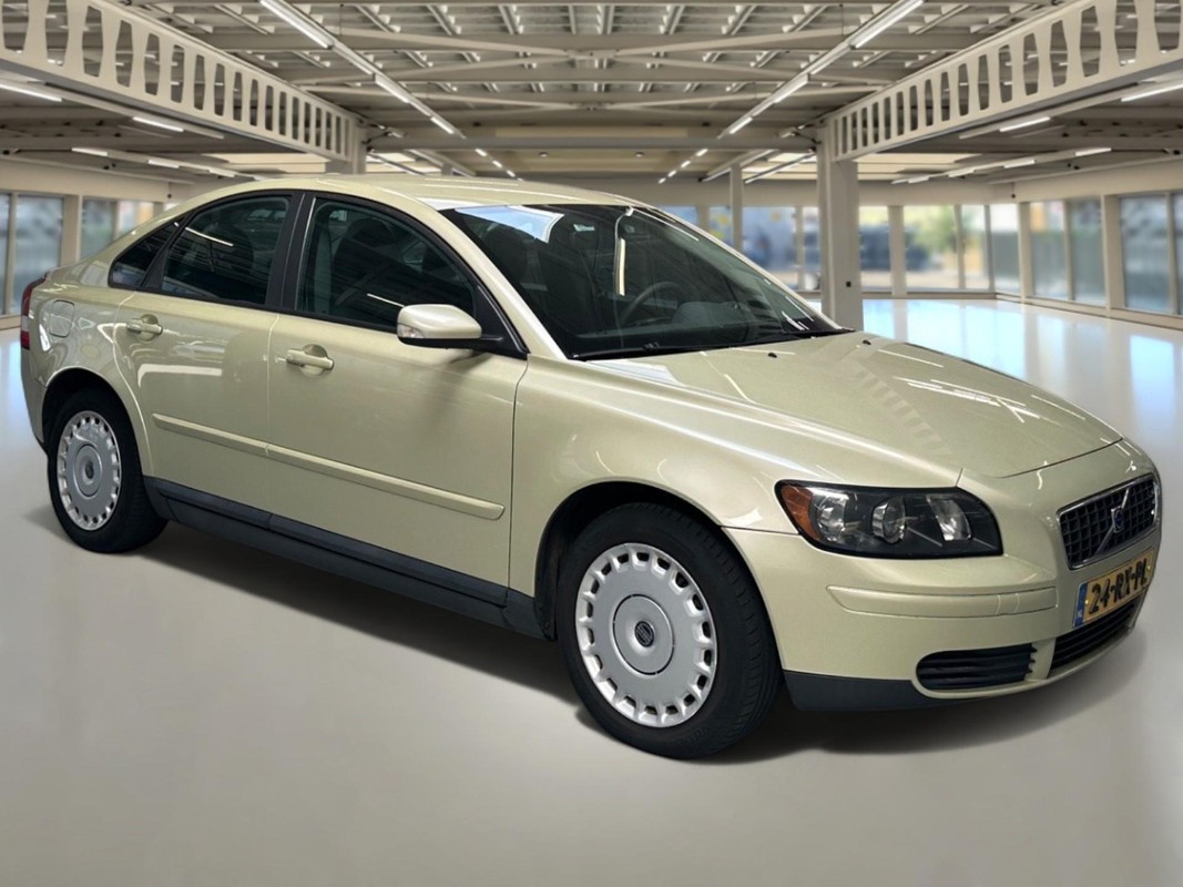 Volvo S40