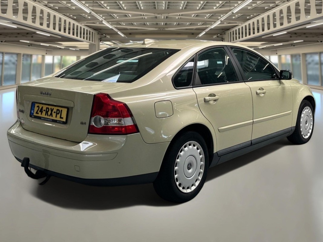 Volvo S40