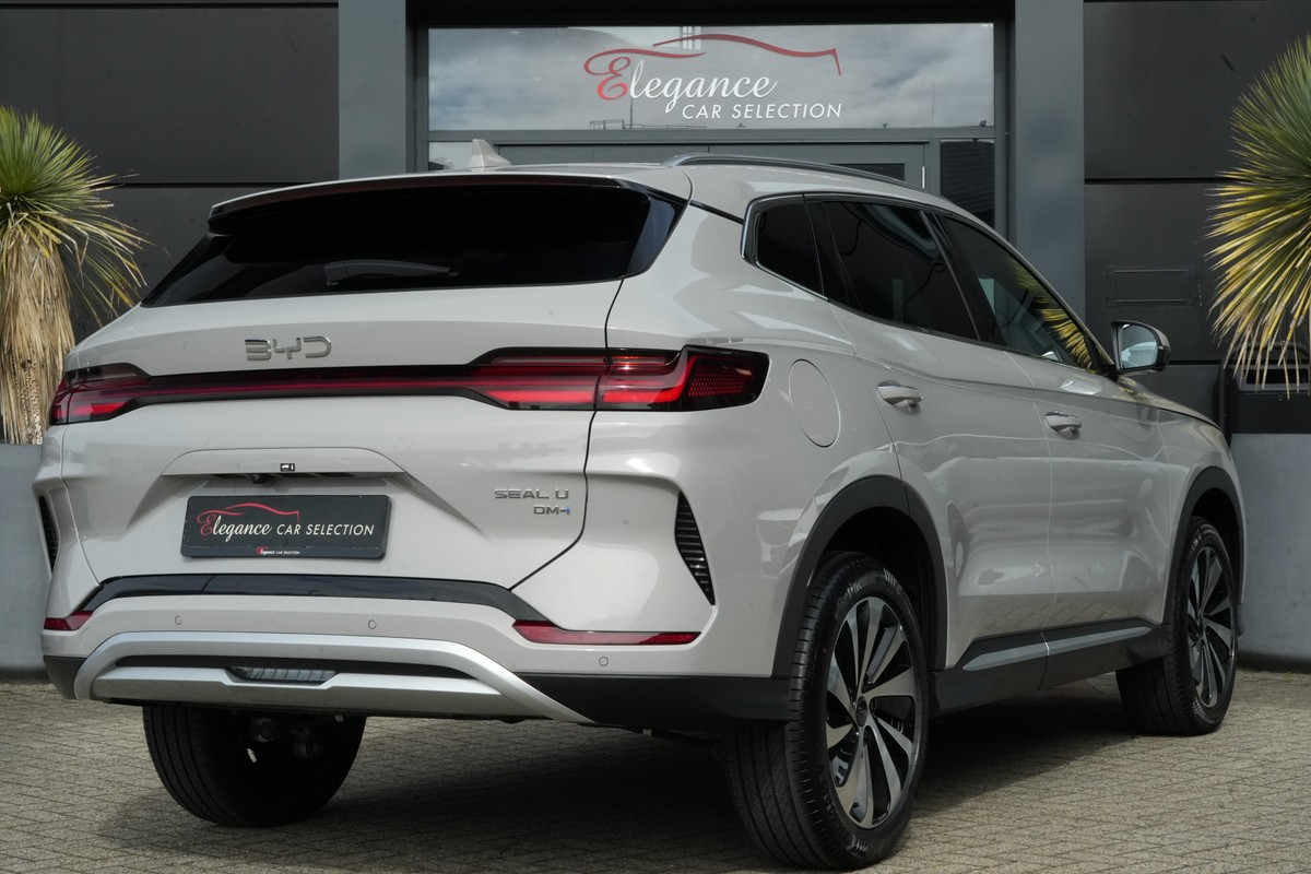 BYD SEAL U