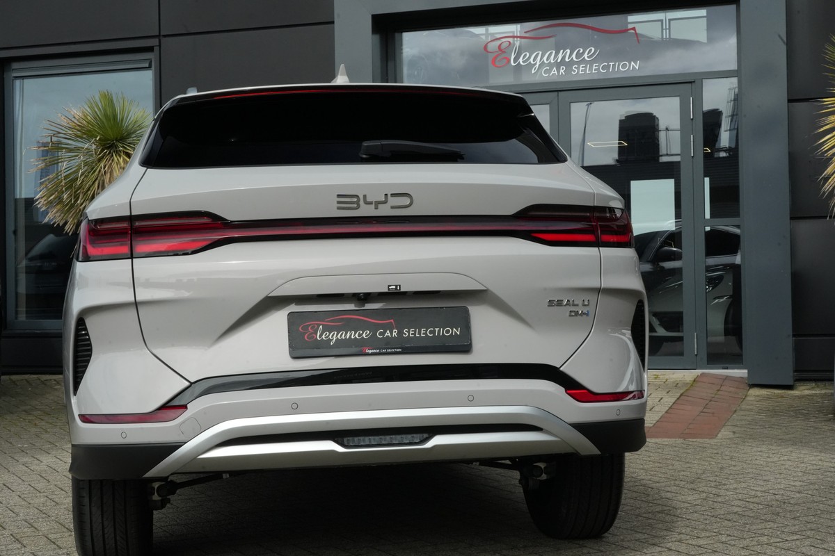 BYD SEAL U