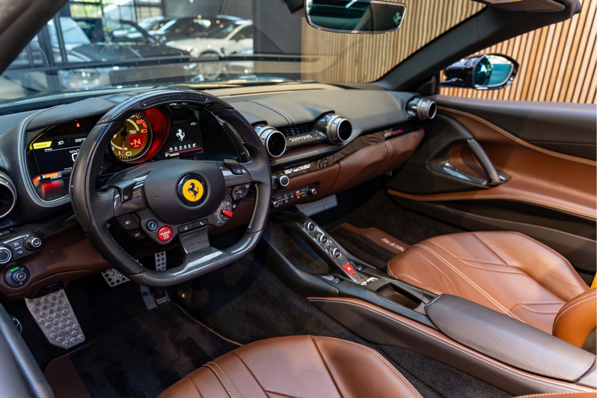 Ferrari 812 GTS