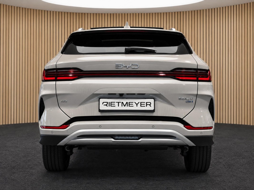 BYD SEAL U