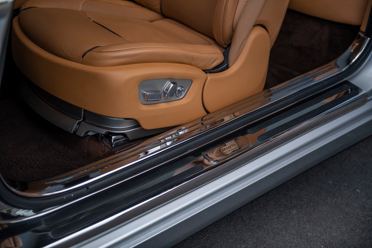 Rolls-Royce Dawn